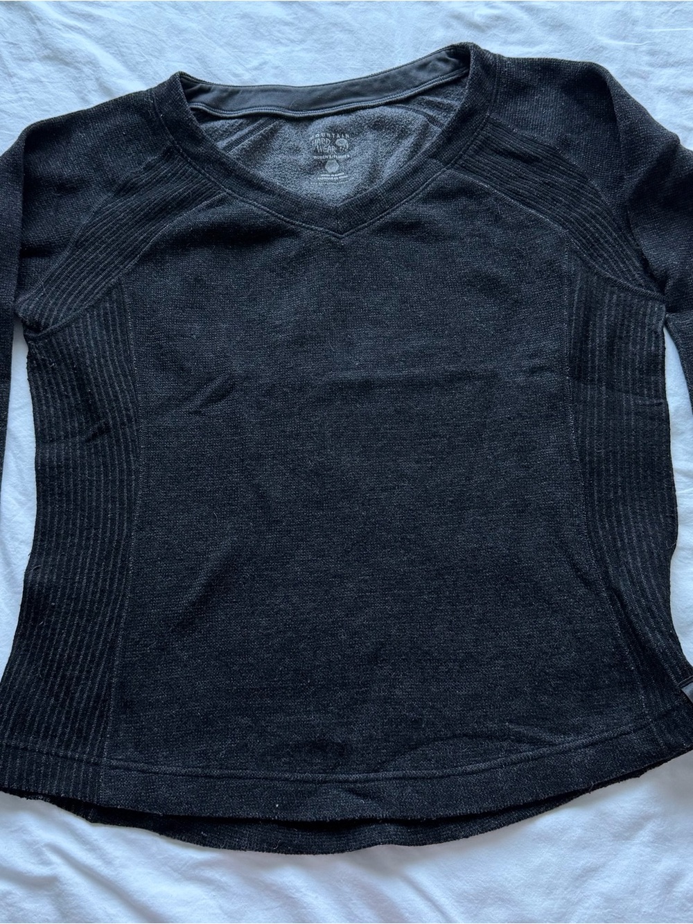 Mountain Hardwear Women's Black V-Neck Long Sleeve Top